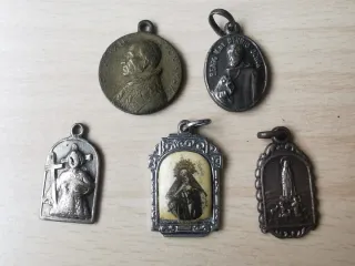 Colección 5 medallas religiosas