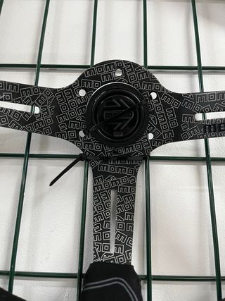 Volante Momo Drift Desplazado black