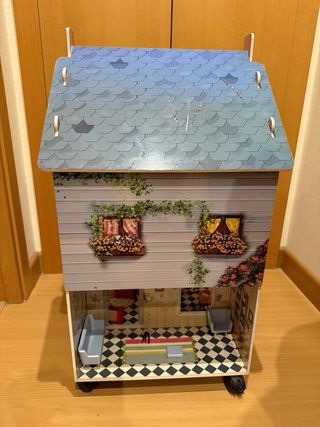 Casa de muñecas Play Tive con muñecos