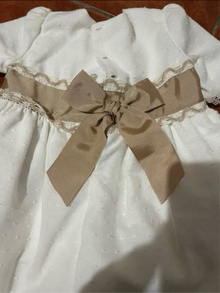 Vestido de ceremonia blanco y beige