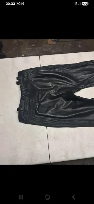 Pantalón Moto Cuero Talla 40