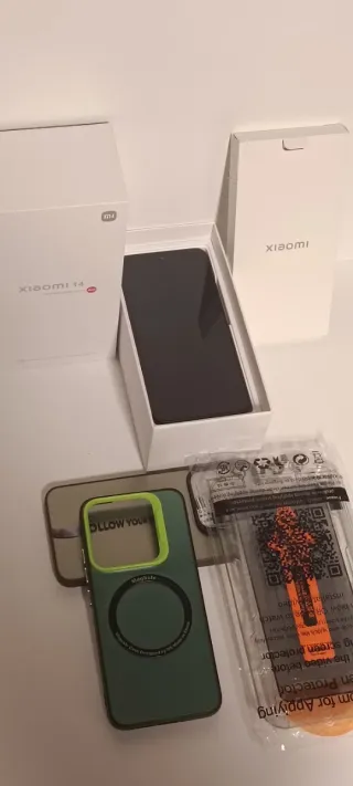 Xiaomi 14 + Protector Pantalla y Fundas