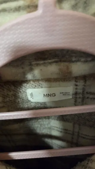 Chaqueta cuadros gris y blanco de Mango