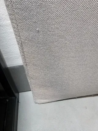 Cabecero de tela gris