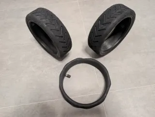 2 ruedas y 1 cámara para patinete Xiaomi M365