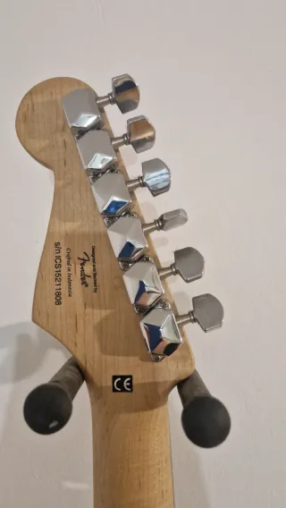 Guitarra Eléctrica Squier by Fender