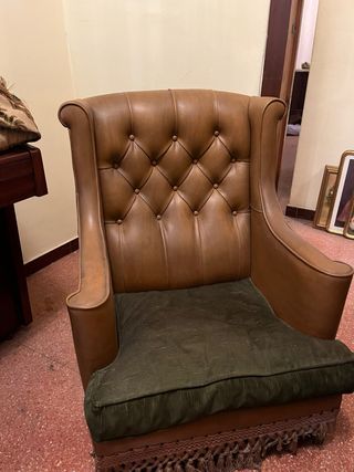 Sillón piel camel capitoné vintage