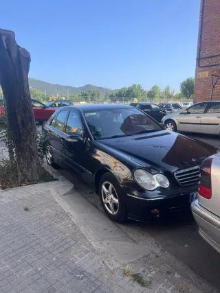 Mercedes-Benz Clase C 2006
