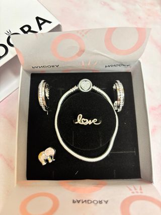 Pandora Set Pulsera, Anillo y Pendientes y charm
