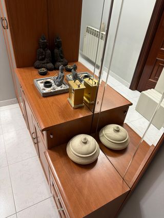 Recibidor entrada madera y cristal