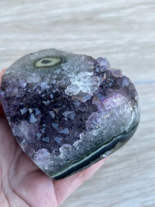 Corazón Drusa Amatista con estalactita