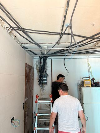 Se realizan trabajos eléctricos