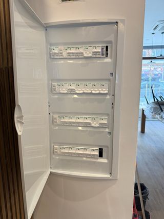 Se realizan trabajos eléctricos