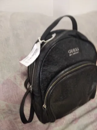 Mochila Guess Negra