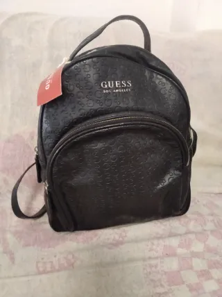 Mochila Guess Negra