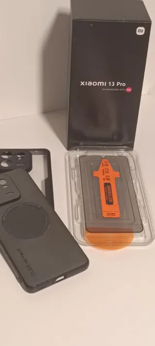 Xiaomi 13 Pro + Protector Pantalla y 2 Fundas