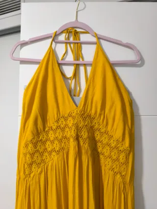 Vestido largo con volantes