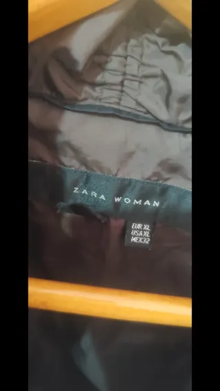 Chaqueta Zara Marrón con Capucha mujer