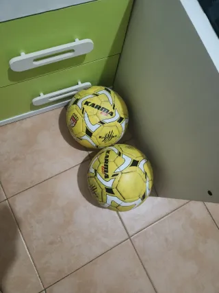2 Palloni da calcio gialli KARMA