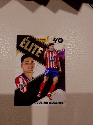 Carta Fútbol Panini Momentum Etta Eyong 21