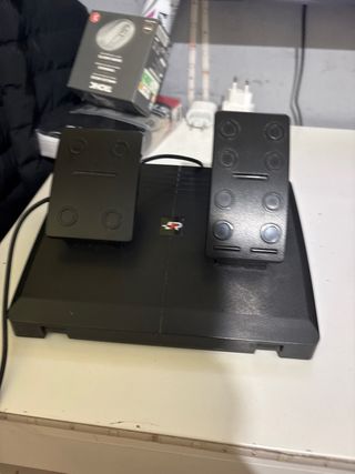 Volante Fanatec PS5 + Pedales Prácticamente nuevo