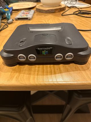 Consola Nintendo 64 + 4 mandos y juegos