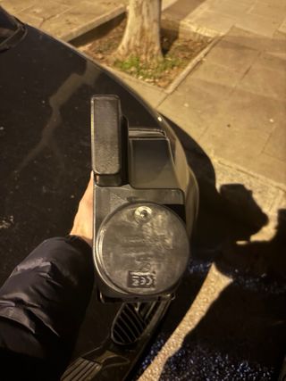 Reposabrazos coche negro