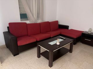 Salón: Sofá, Mesa Comedor Extensible, 5 Sillas