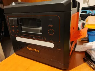 Estación de energía SolarPlay Q2402M averiada