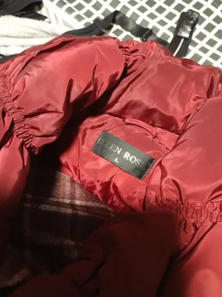 Chaquetón granate con cinturón