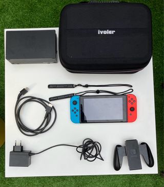 ¡COMO NUEVA! Nintendo switch con accesorios