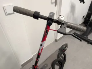 Patinete Xiaomi M365 modificado con ruedas de 10"