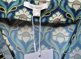 Vestido corto, estampado, manga larga