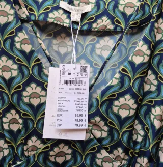 Vestido corto, estampado, manga larga