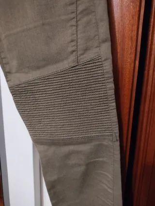 Pantalón Bershka  T. M