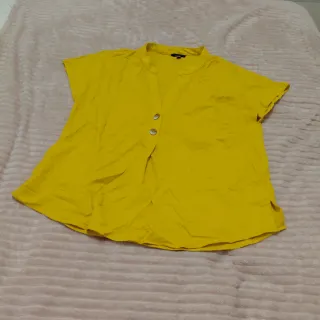Camisa amarilla manga corta talla XL