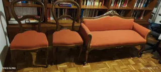 Conjunto de 2 sillas y 1 sillón