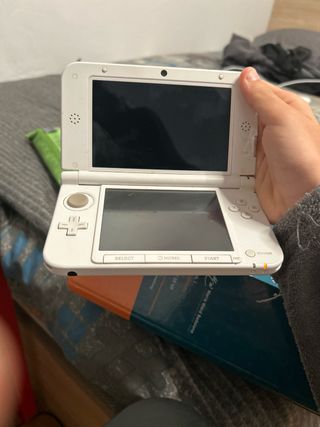 Nintendo 3DS XL Blanca y juegos
