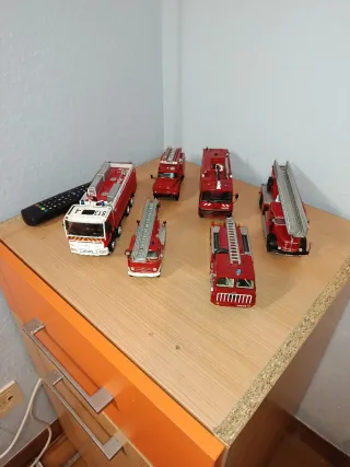 Colección camiones bomberos antiguos