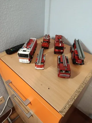 Colección camiones bomberos antiguos
