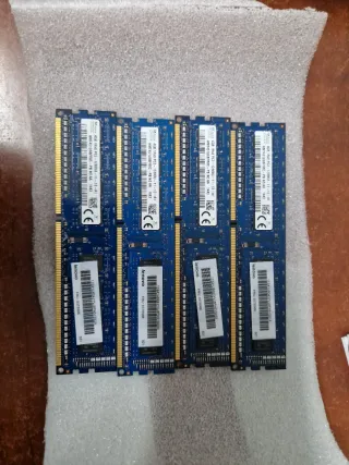 4 x Memoria RAM 4GB PC3-12800U Servidor