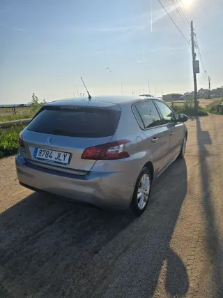 Peugeot 308 2016