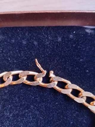 Gargantilla circonitas chapada oro