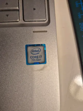 HP Spectre x360 13 i7 8GB 256GB WIN 10 c cargador