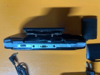 PSP Fat 64GB Negra + Cargador