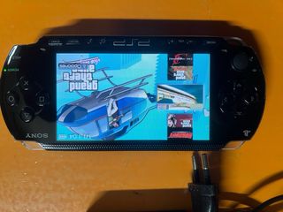 PSP Fat 64GB Negra + Cargador