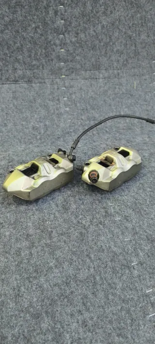 Pinzas Brembo Ducati Diavel 1200