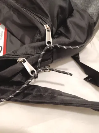 Zaino Guess nero originale