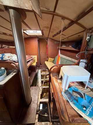 Velero clásico fibra 12m a restaurar