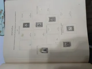Álbum de sellos antiguos de España